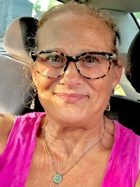Meet your Posher, Debra